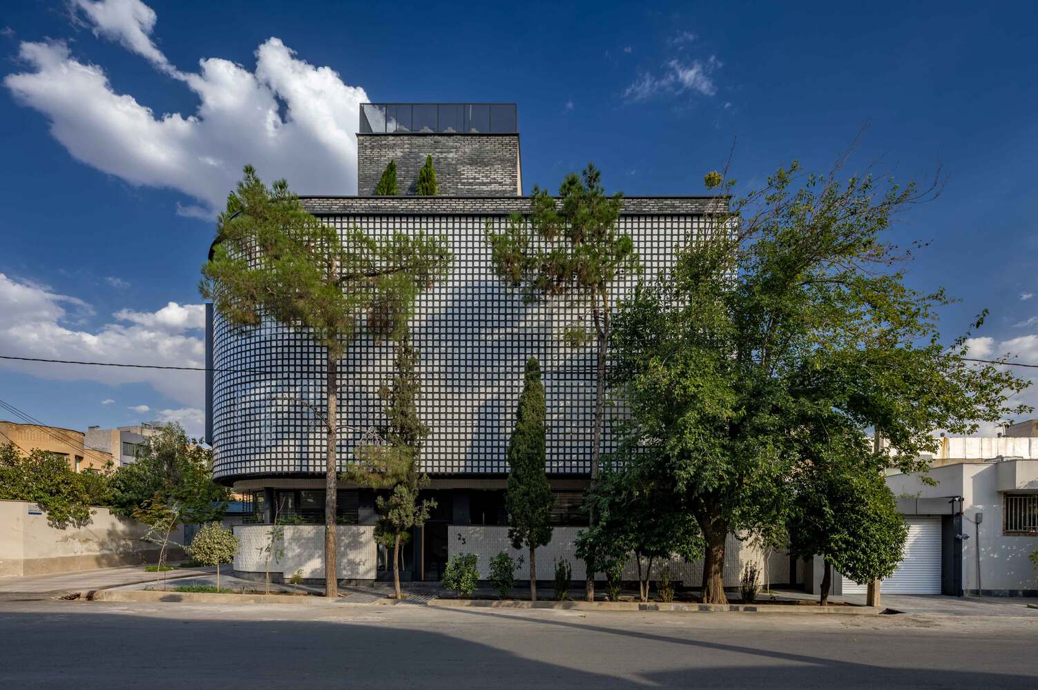 伊朗顺风住宅公寓丨阿沙里建筑师事务所-10