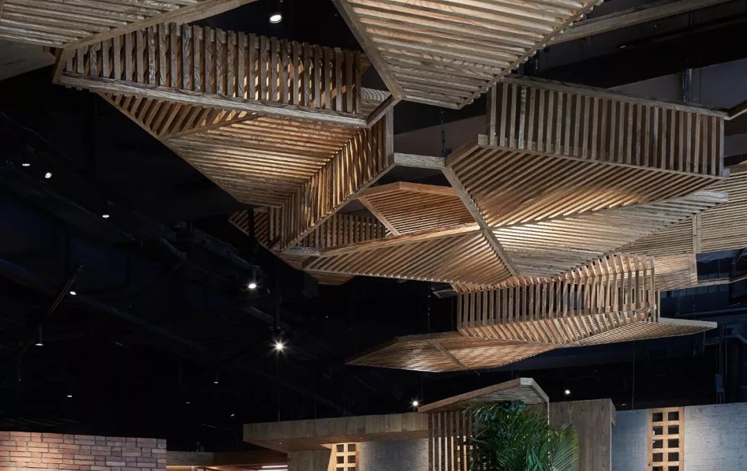 园里火锅餐厅（府城大道）丨China-37