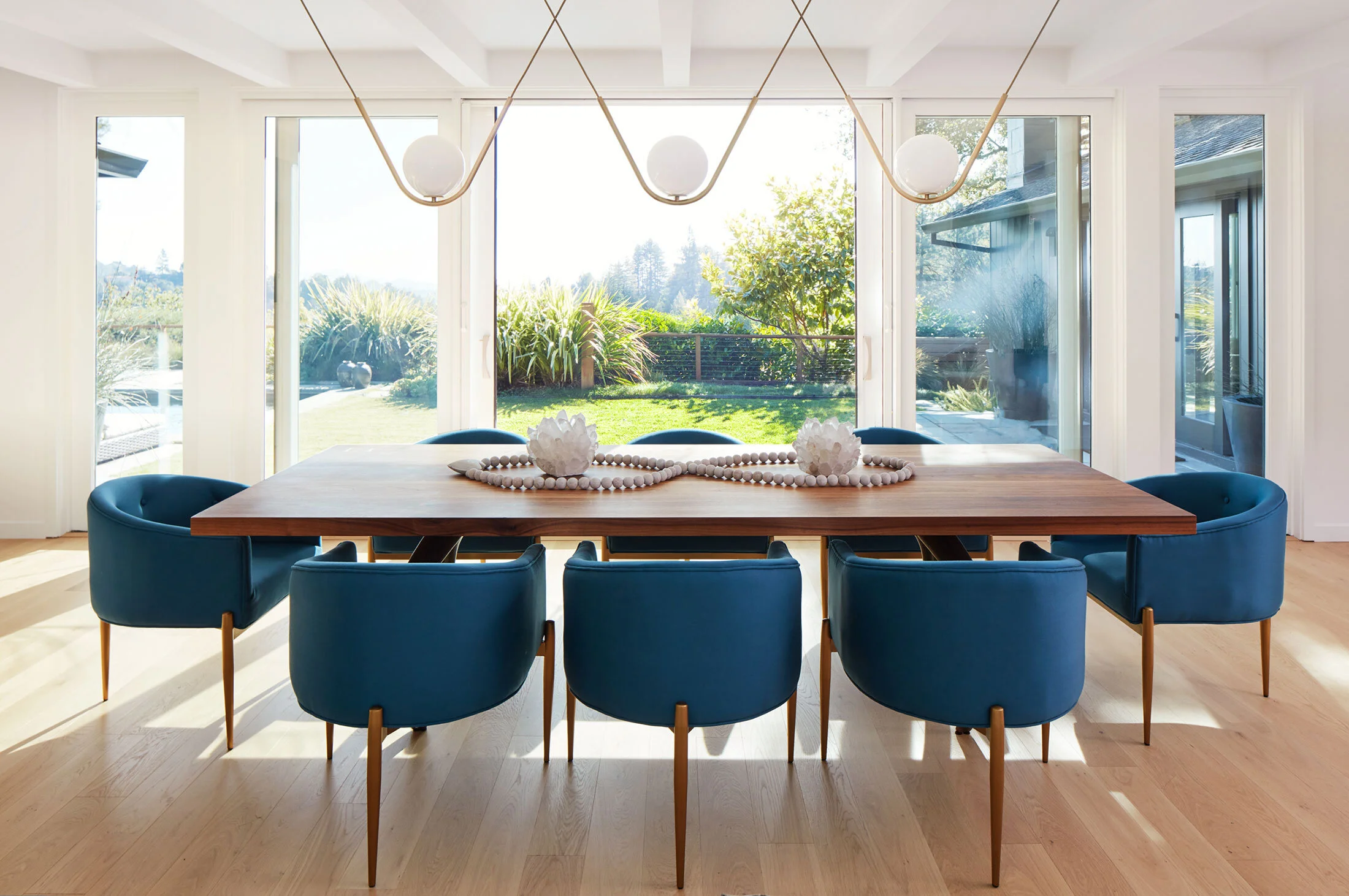 中世纪 吕·厄·HSH室内设计公司

注：Lu·e可能是特定人名或品牌名，由于缺乏更多背景信息，只能按音译处理 丨美国丨HSH Interiors AOR-6