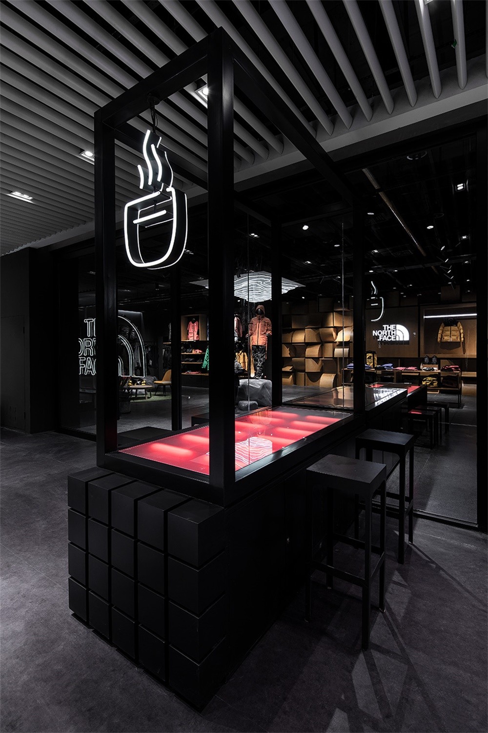 北面巴泽营地-8