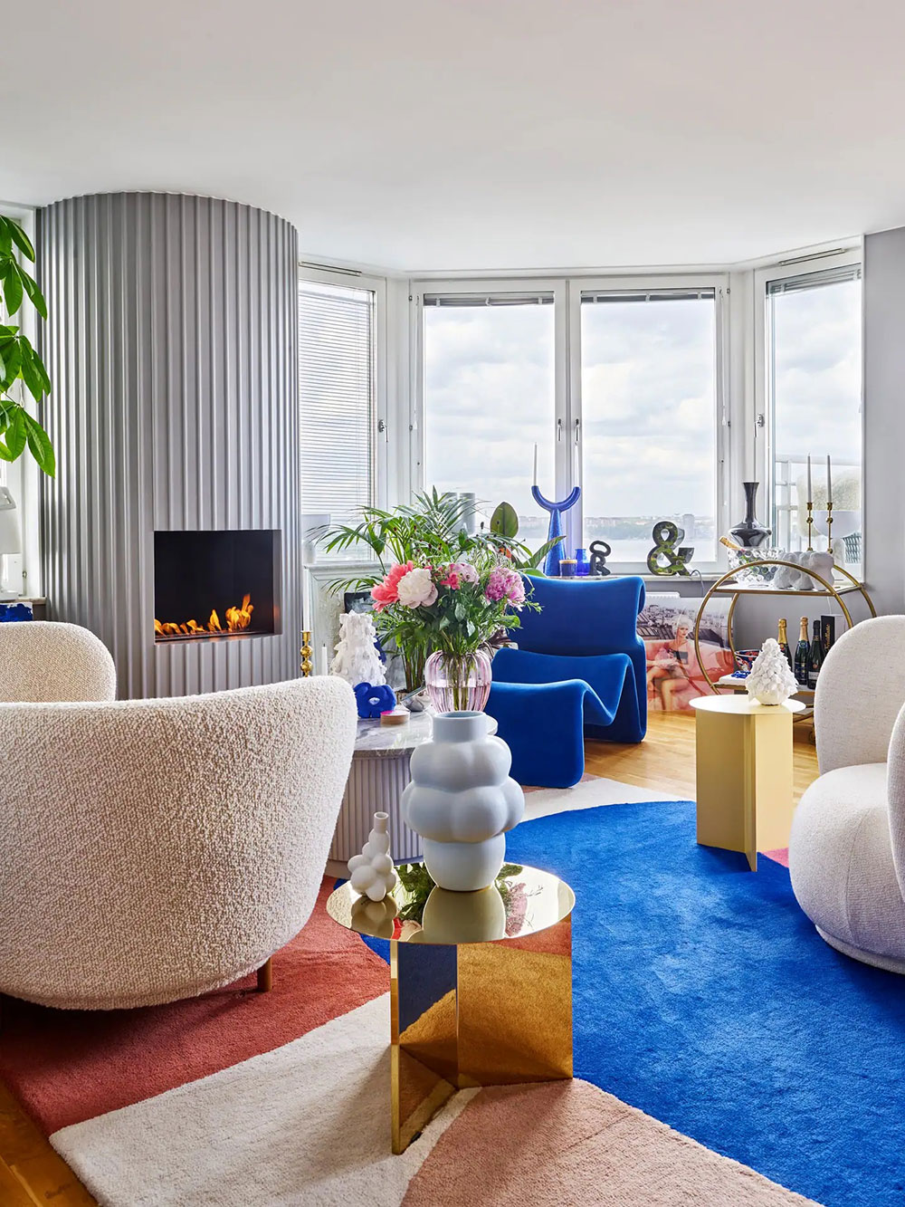 明亮的可俯瞰海湾的公寓-3