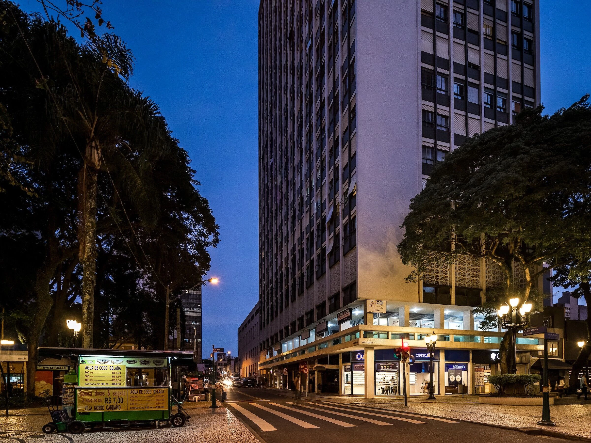 光艺术商店丨巴西丨Solo Arquitetos-5