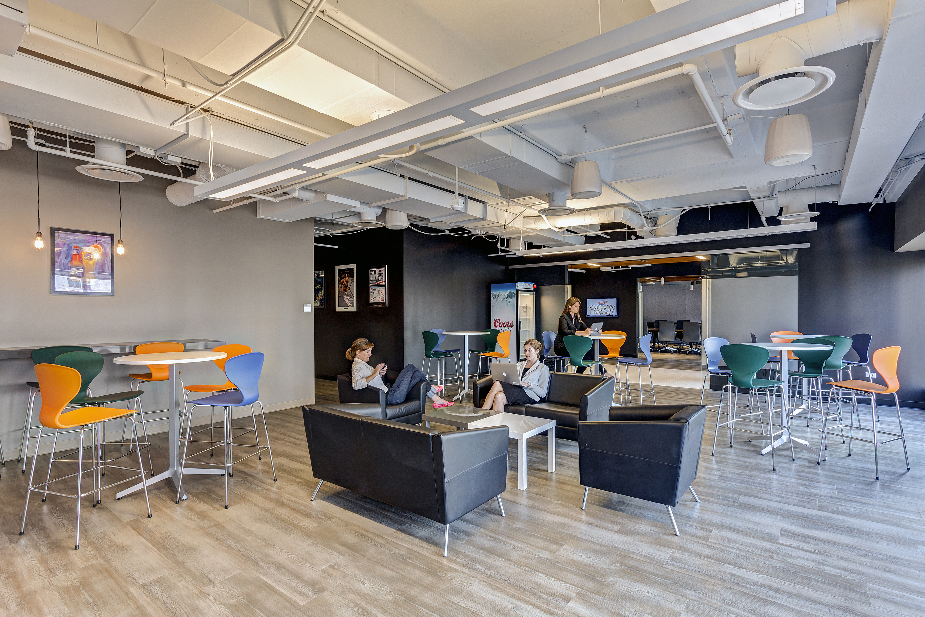 Initiative 项目 | IPG 旗下营销机构的全开放式办公室设计-15