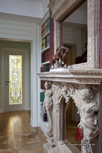 三室传统带彩绘玻璃与向日葵元素公寓丨Яровикова Анна,Мясникова Юлия-28