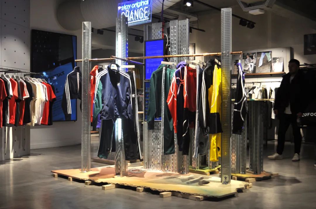 阿迪达斯 ADIDAS 哥本哈根旗舰店丨丹麦哥本哈根丨BILI DESIGN-9