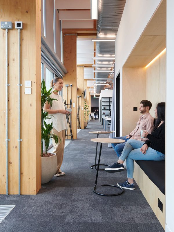 知名媒体公司，伦敦 -4