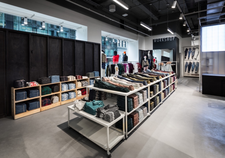 美国鹰 40 周年纽约新概念店-38