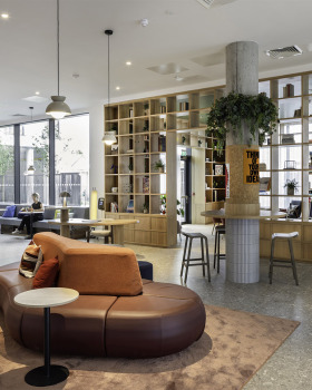 都柏林自由之家丨爱尔兰都柏林丨Concrete Amsterdam