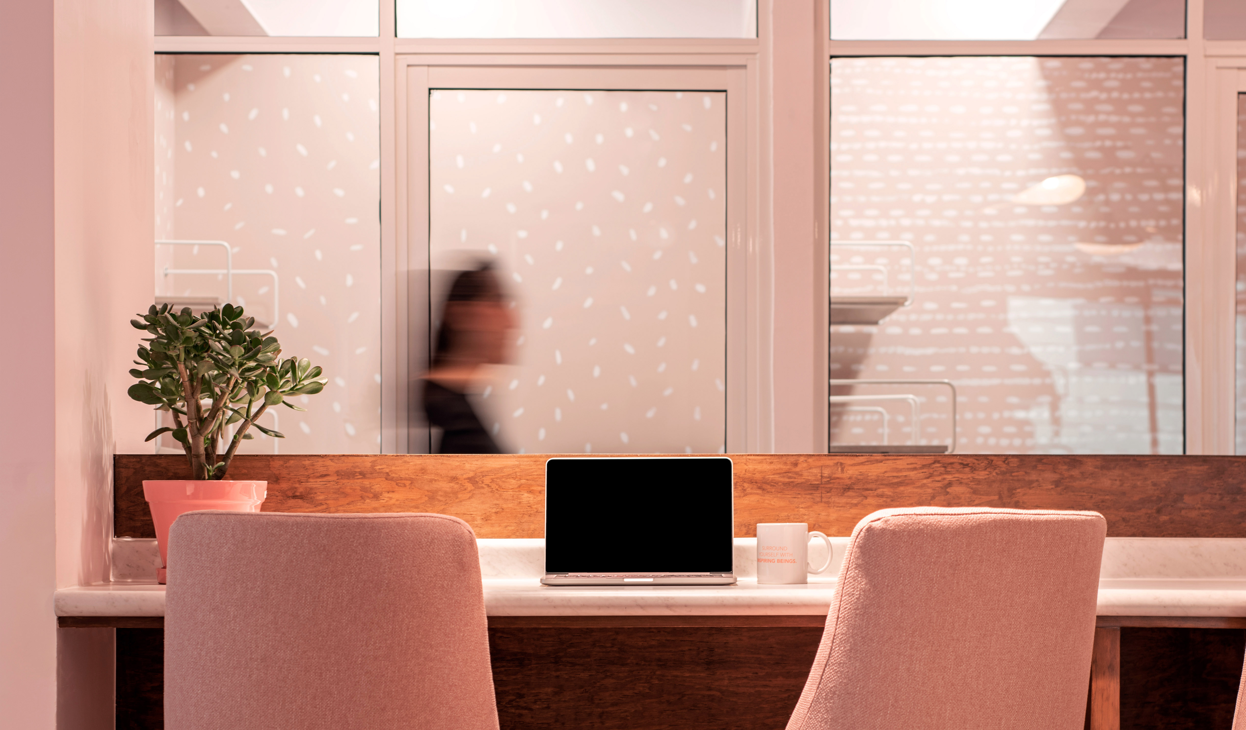 科玛德雷——右手室内装饰公司（这里假设Diestra Interiorismo是一个室内装饰相关公司名称，Diestra本意为右手的 ，Interiorismo意为室内装饰；Co Madre暂音译 ，因为缺乏相关行业专业对应信息，如果有更具体语境，翻译可能更精准） -11