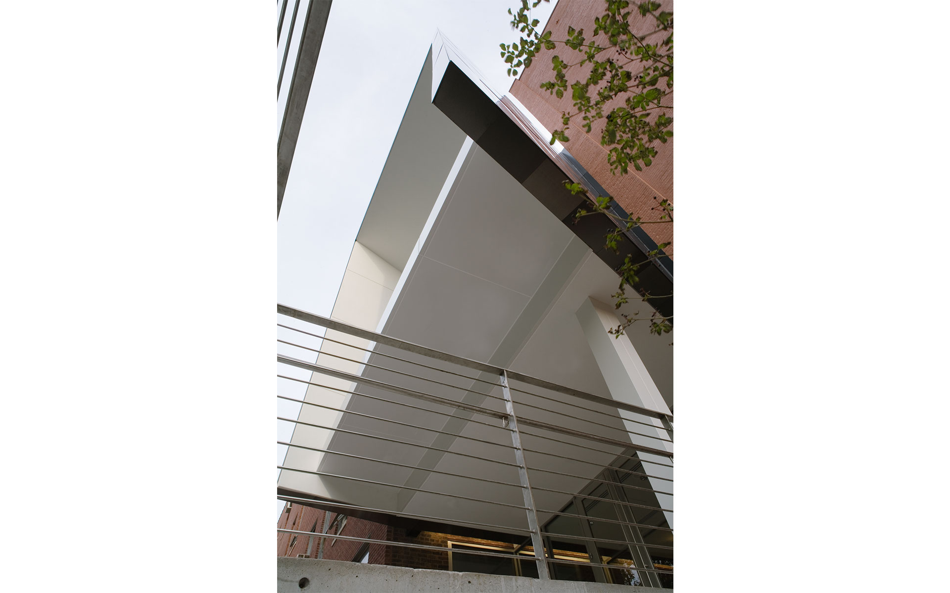 HMA  » Juliana Curran Terian Pratt Pavilion-12