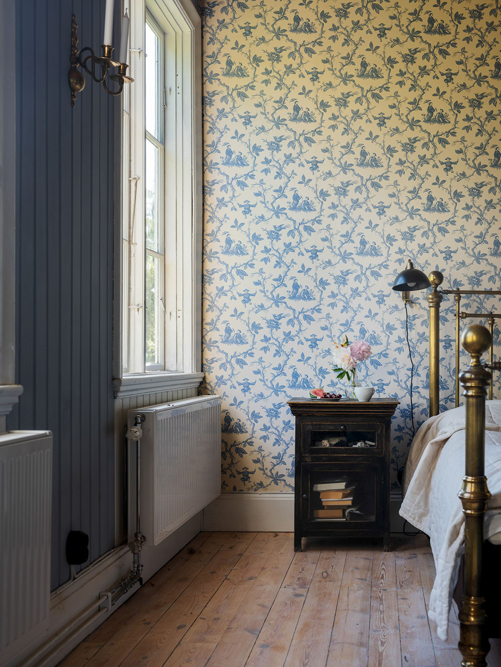 瑞典老村校改造的大型明亮别墅-38