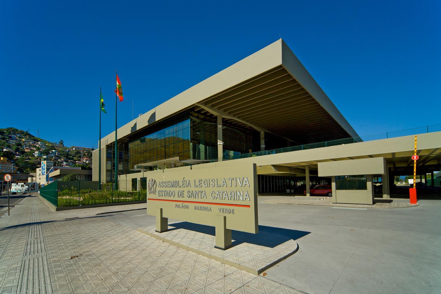 圣卡塔琳娜立法议会大厦-5