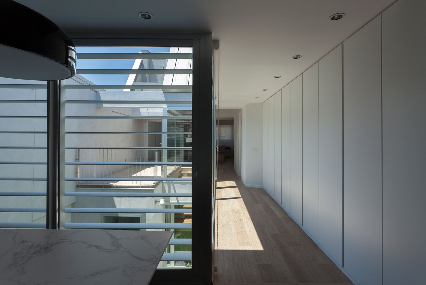 河畔空中楼阁-58