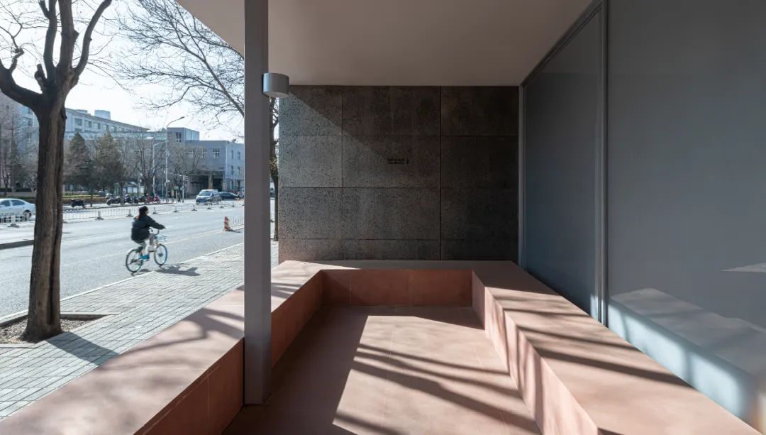 光影穿梭的魅力 · Option Bar丨中国北京丨say architects-7