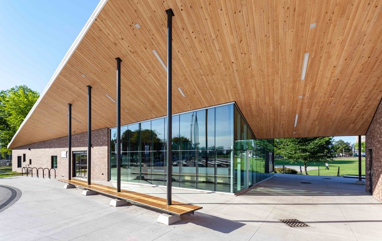 The Oval Pavilion  DSRA Architecture-11