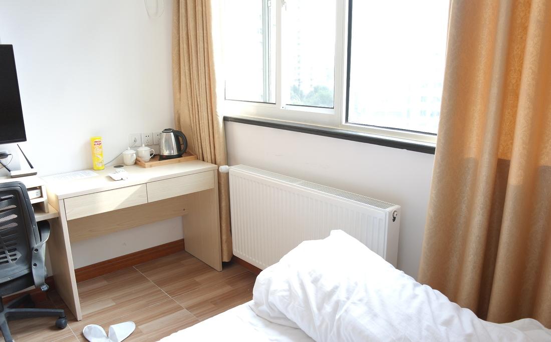 上海普陀区中石油办公室明装暖气片安装项目-8