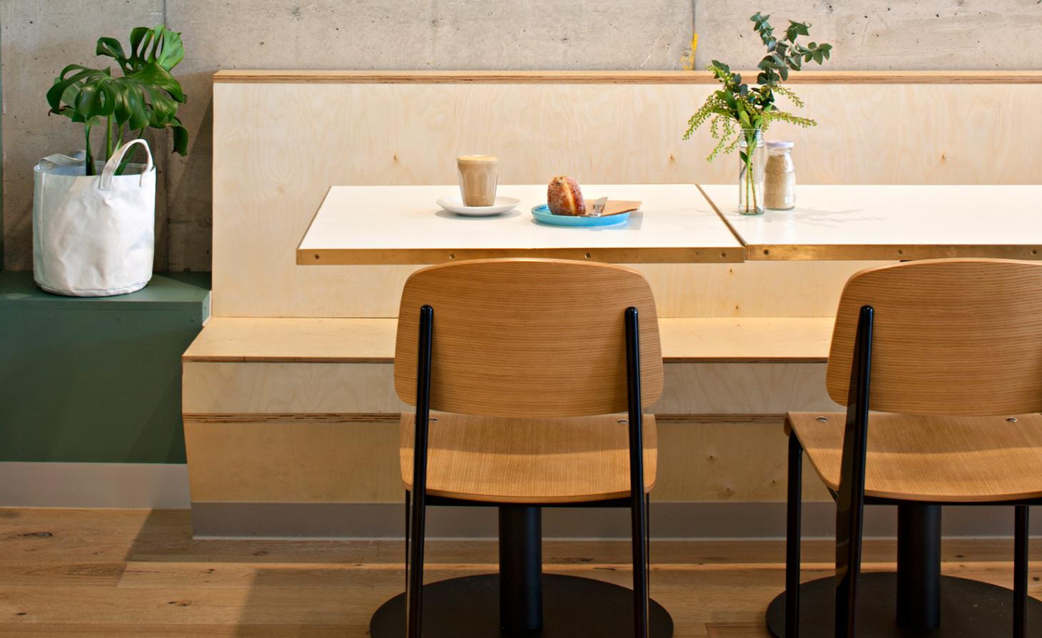 墨尔本汉普顿面包店，优雅原木设计俯瞰烘培过程-13