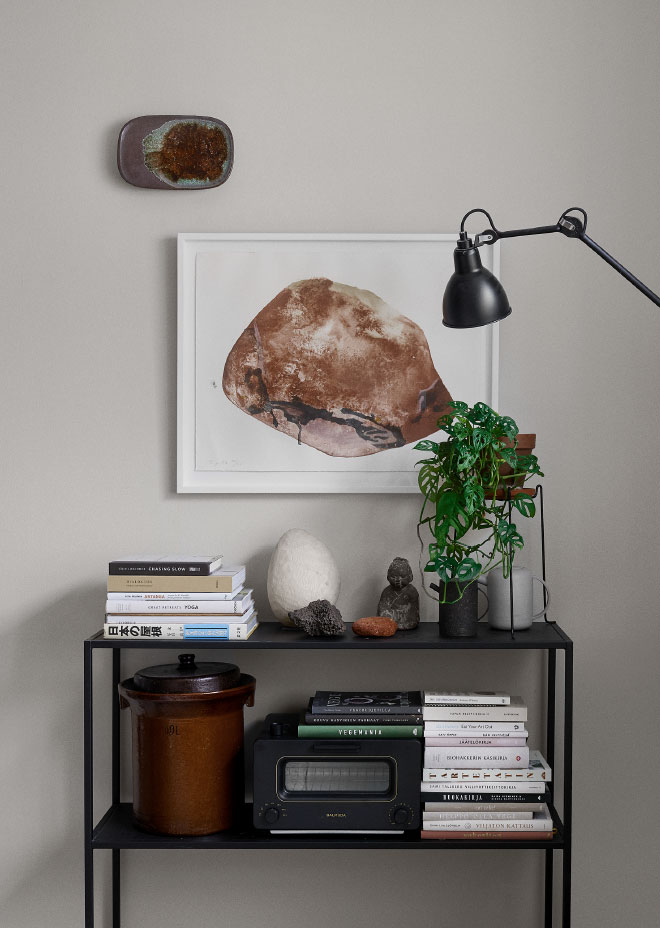 芬兰设计师打造宁静灰色家园-14