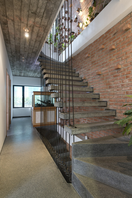 越南“香屋”绿意盎然，钢架遮阳生机勃勃-22