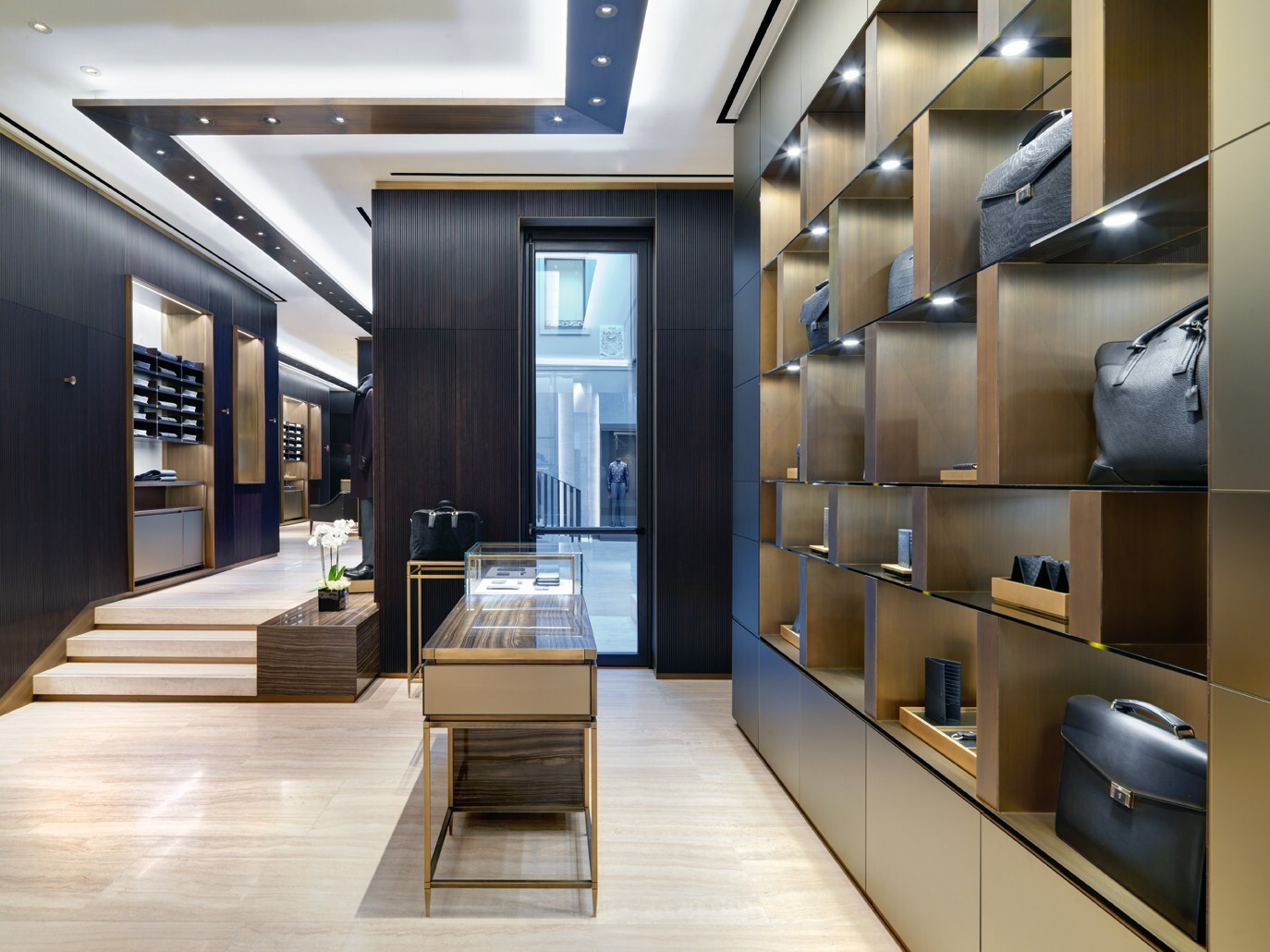 米兰最大 Brioni 旗舰店-22