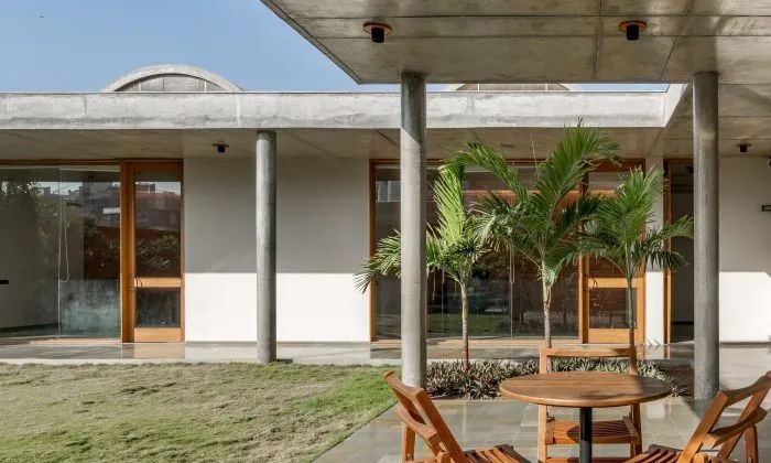 印度多层空间绿色办公室-10