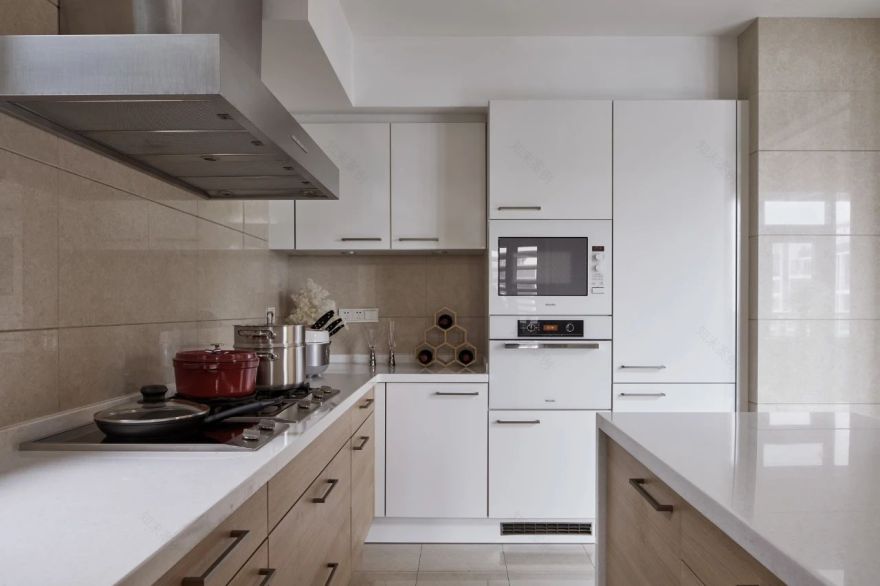 杭州和洛空间设计 | 700㎡港式别墅,精致木质栖所诠释怀旧情怀-15