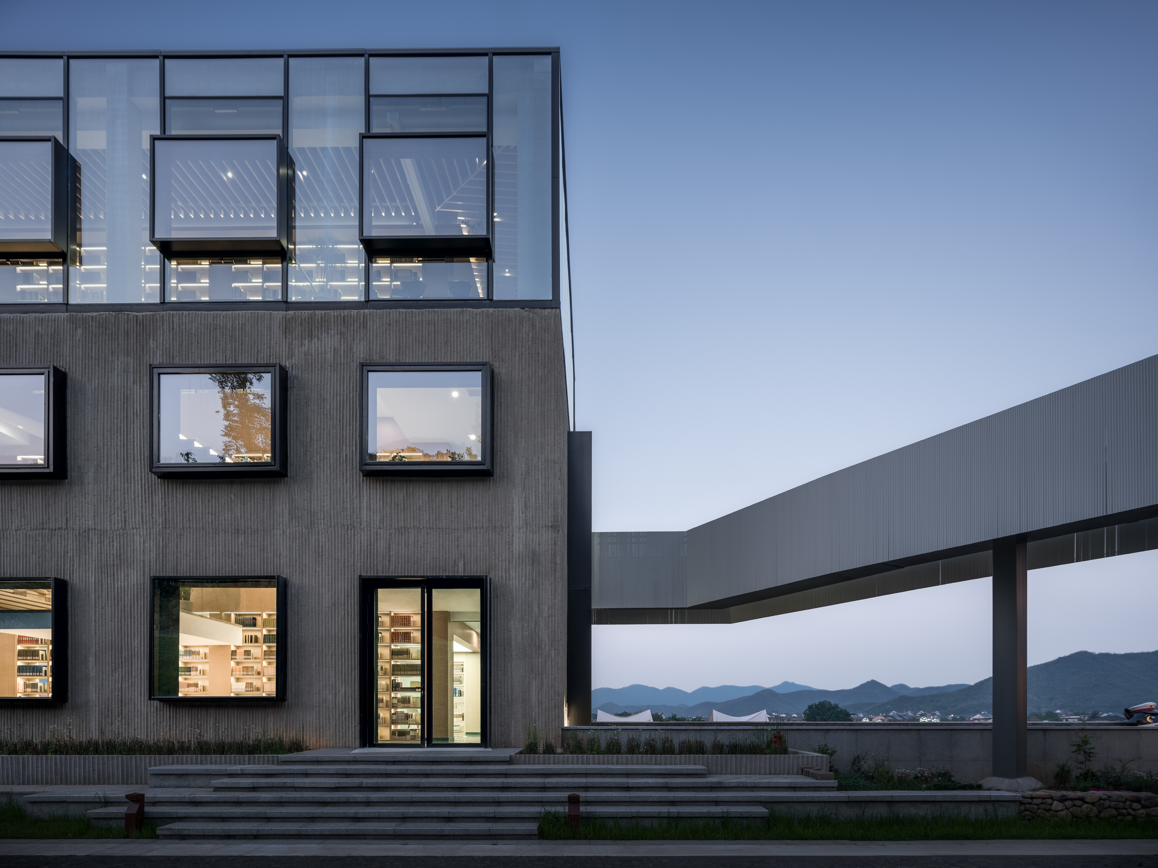 乡村工业遗存更新：余村印象青年图书馆 / 上海交通大学设计学院杜春宇团队 -10