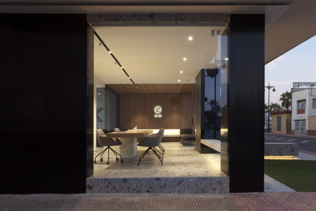 西班牙"One"办公室 | 海景办公空间,材料与设计的完美融合-16