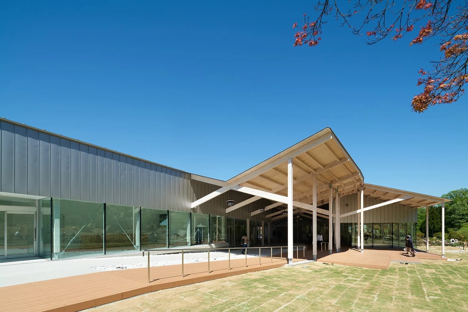 KANAHEBISUI Shrine Gaien SandoTerrace-13