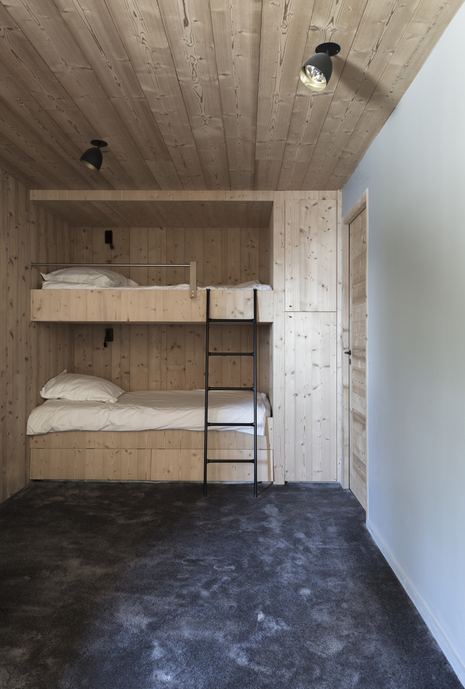 Mountain House Studio Razavi architecture-20