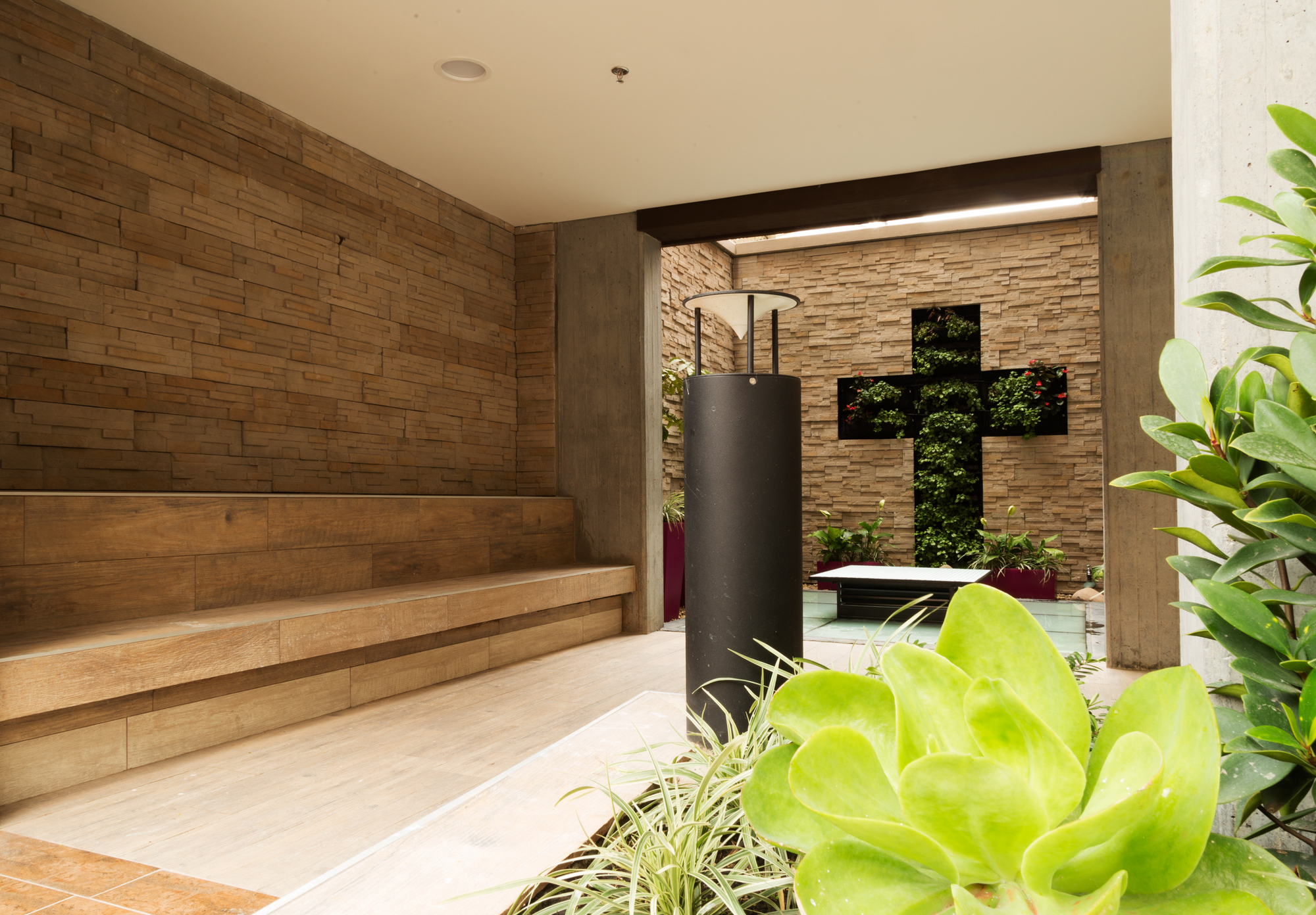 HG 老年之家丨哥伦比亚丨R+B Diseño Experimental-39