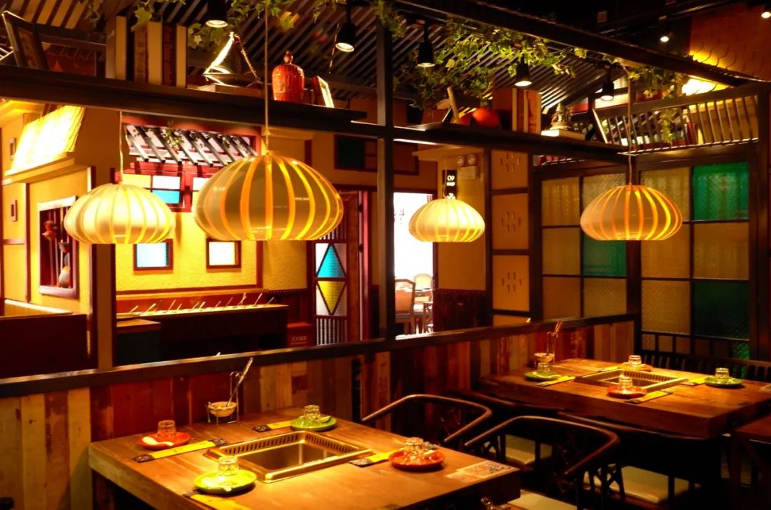 钱磊 | 餐饮空间不止餐饮，五光十色的视觉盛宴-35