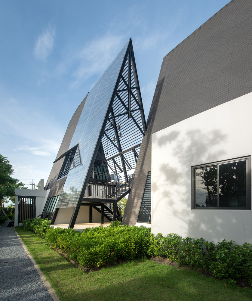 曼谷大道 Clubhouse，三角形的有机建筑美学-39