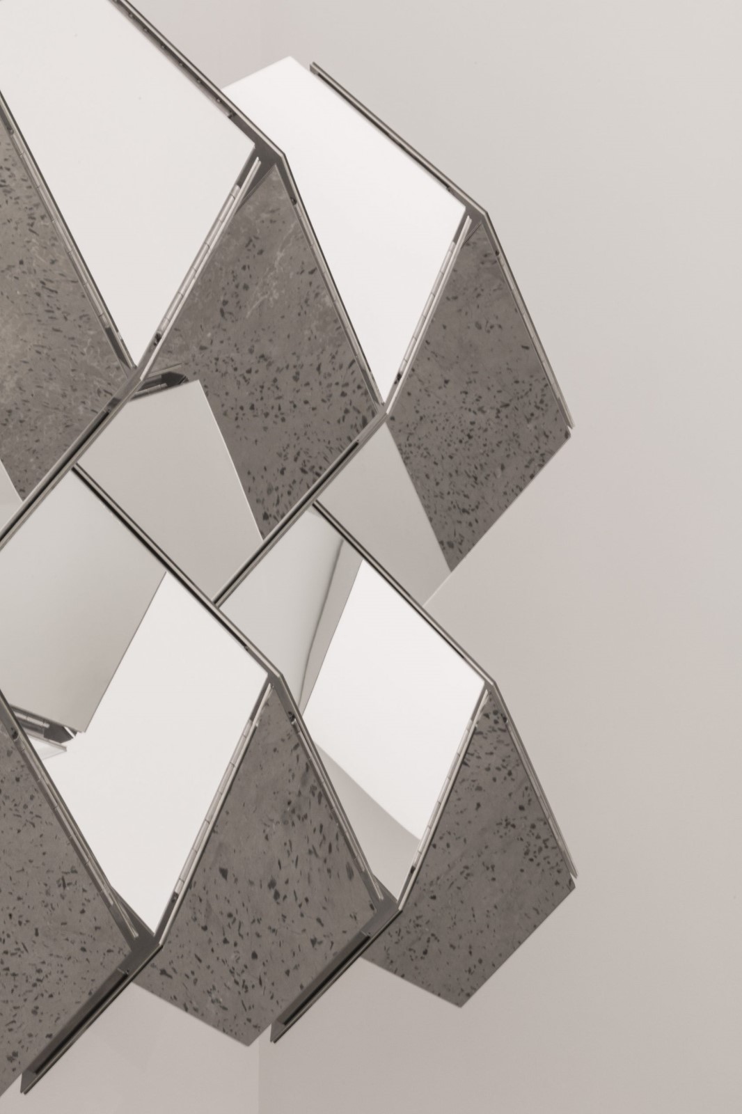 纽约：展览展示了物品的“拼贴”-7