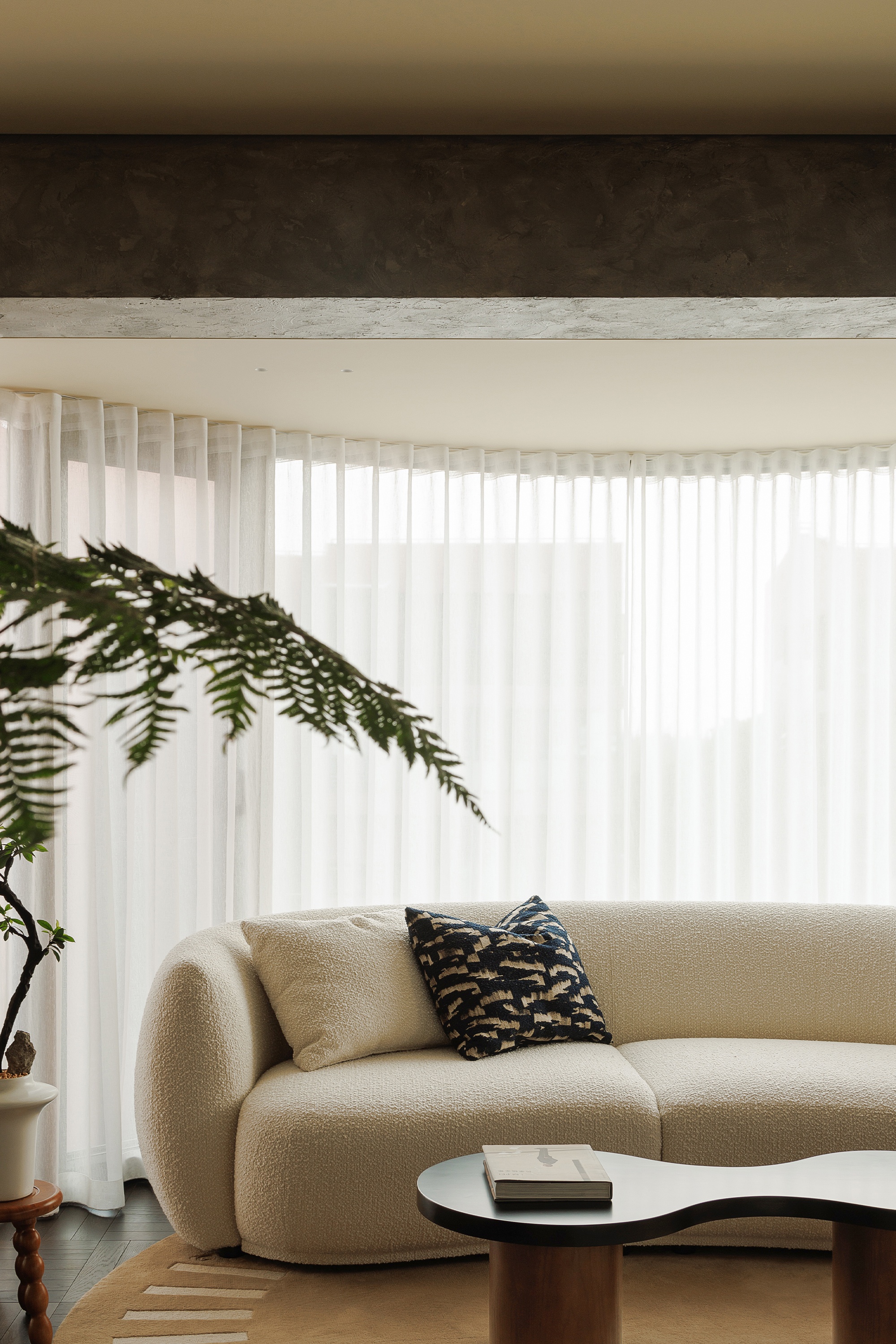 HURR赫设计丨中古情调下的自由意-6