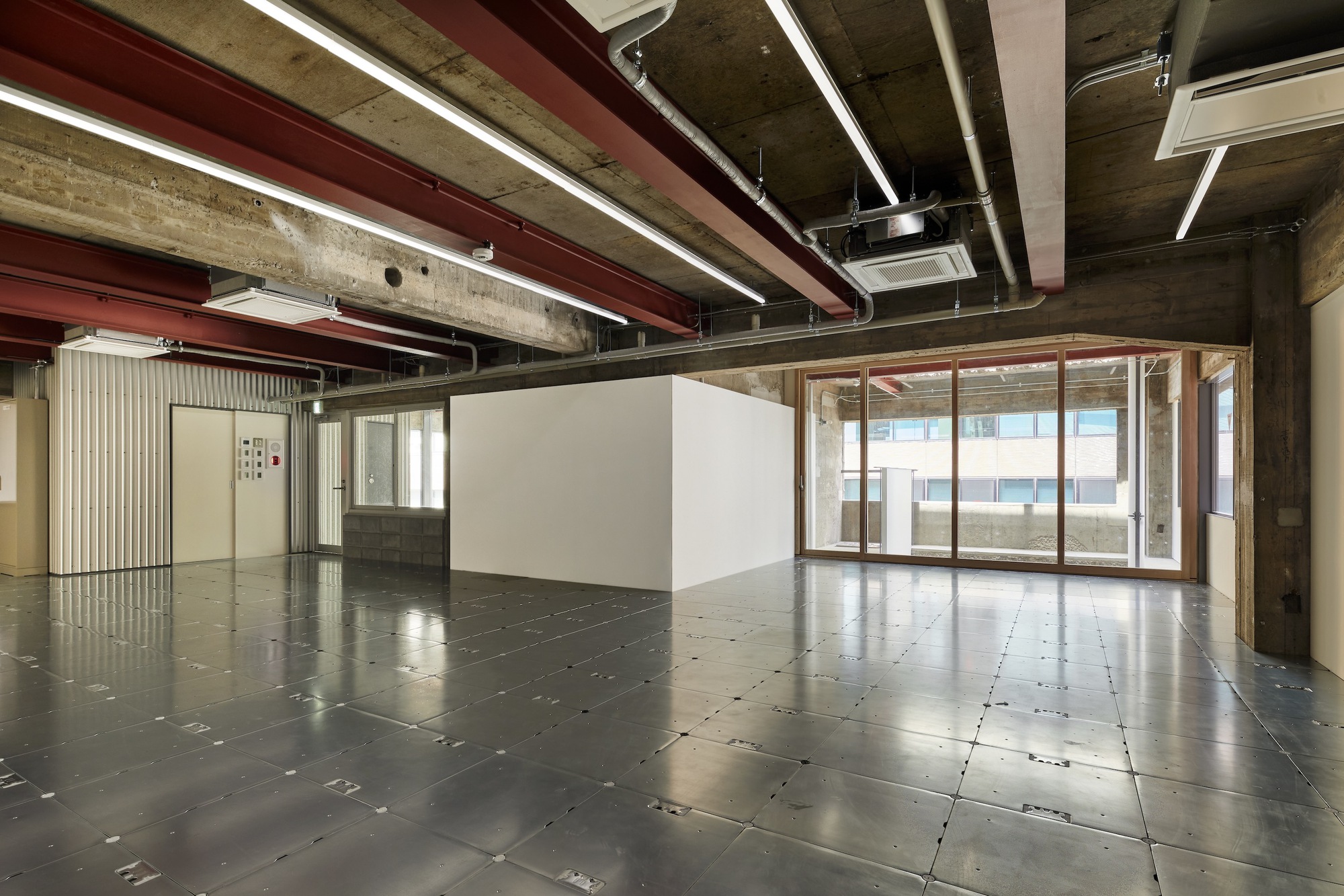 SAISEI Office Building in Kandanishikicho / Saisei Kenchiku Laboratory-13