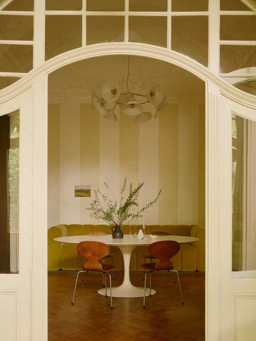 康斯坦策·拉德纳的SNB住宅丨德国威斯巴登-14