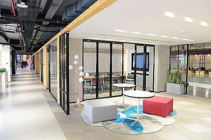 新时代•新征程 | 是办公室还是创意园？看看别人家的总部！-71
