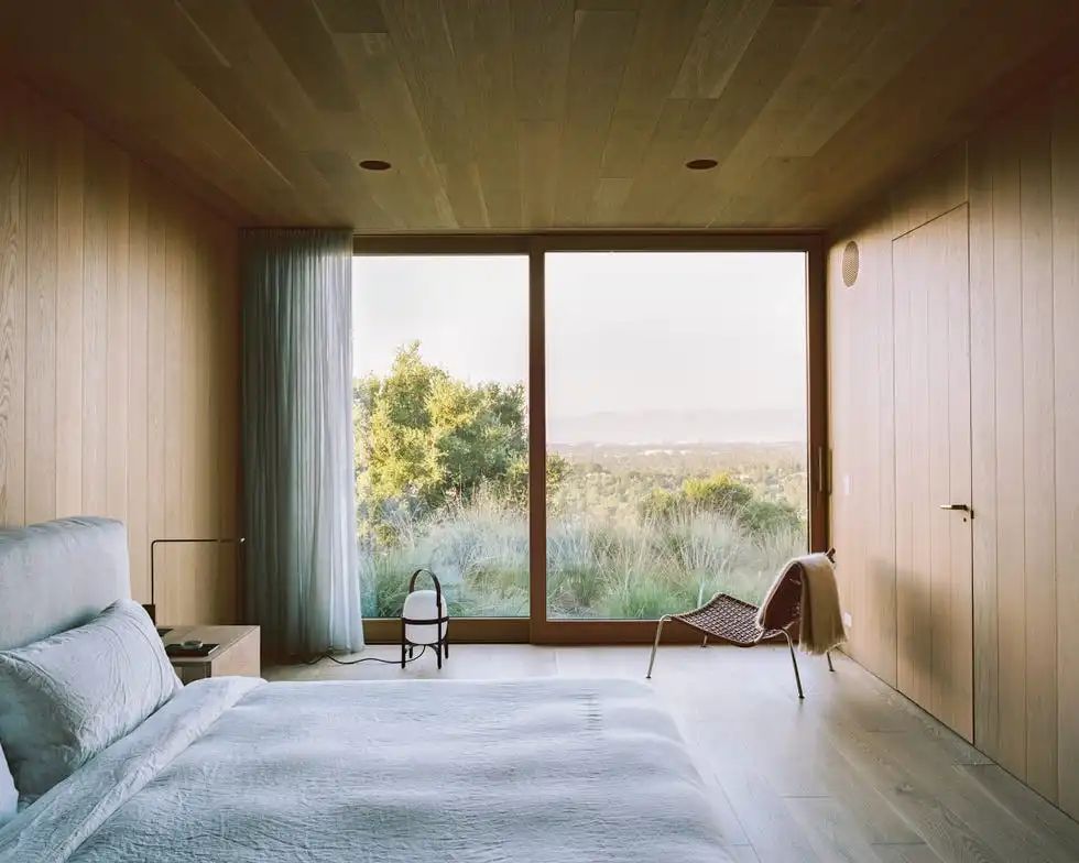 西班牙“角之屋”－古宅遗迹改造的山间豪宅-20