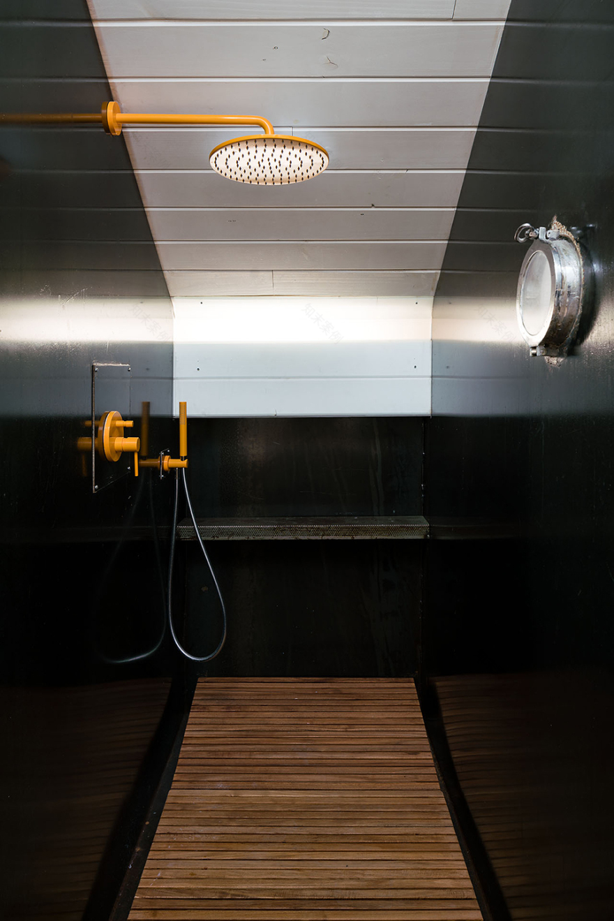 马德里 20 年代排屋翻新,打造多功能艺术家居住空间-33