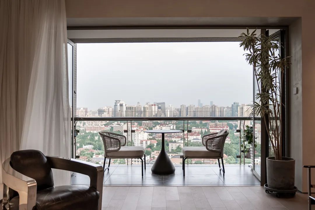 画之宅 · 上海梧桐区大平层艺术空间设计丨中国上海丨方居建筑设计-136