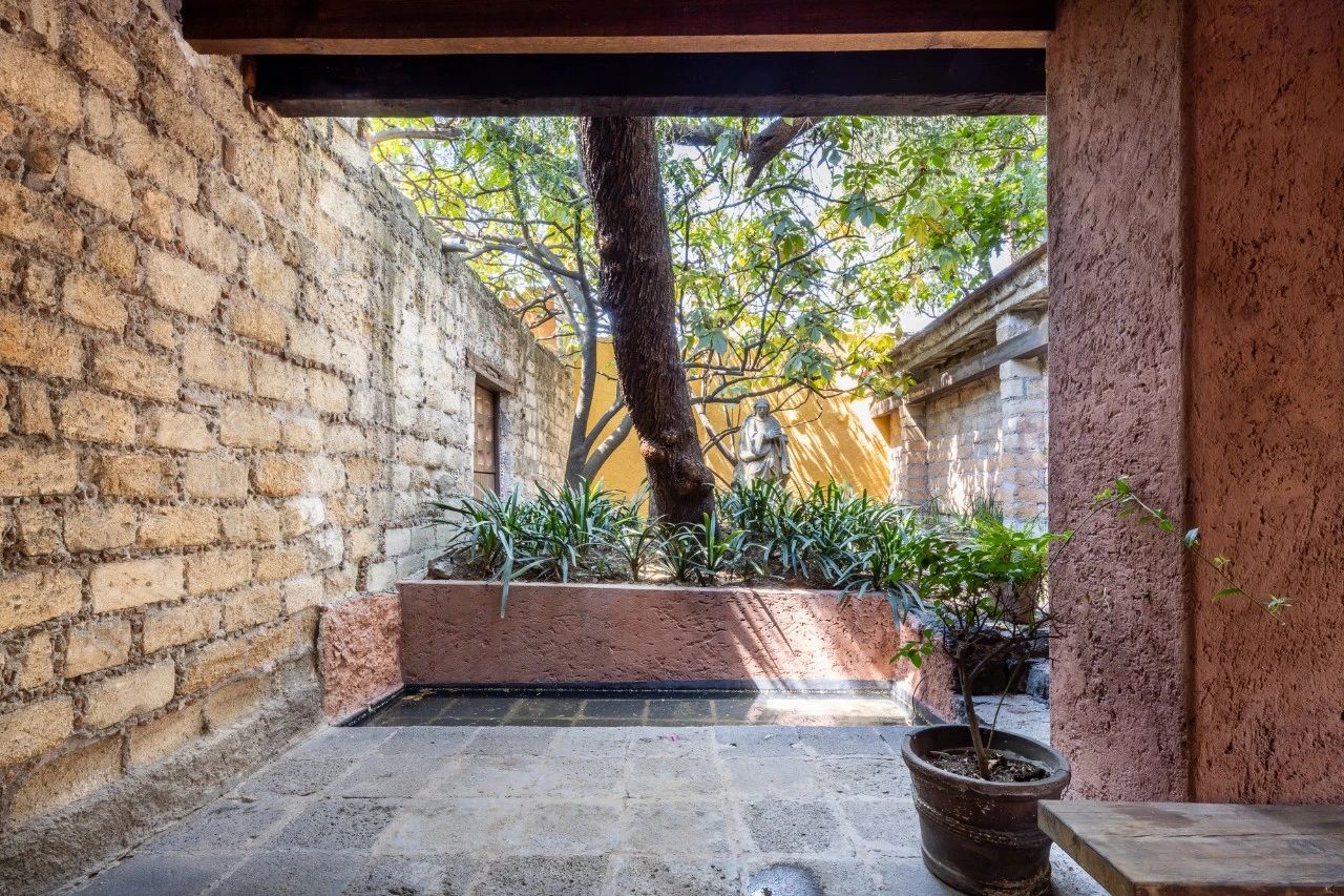 普列托洛佩斯之家丨墨西哥墨西哥城丨路易斯·巴拉甘-44