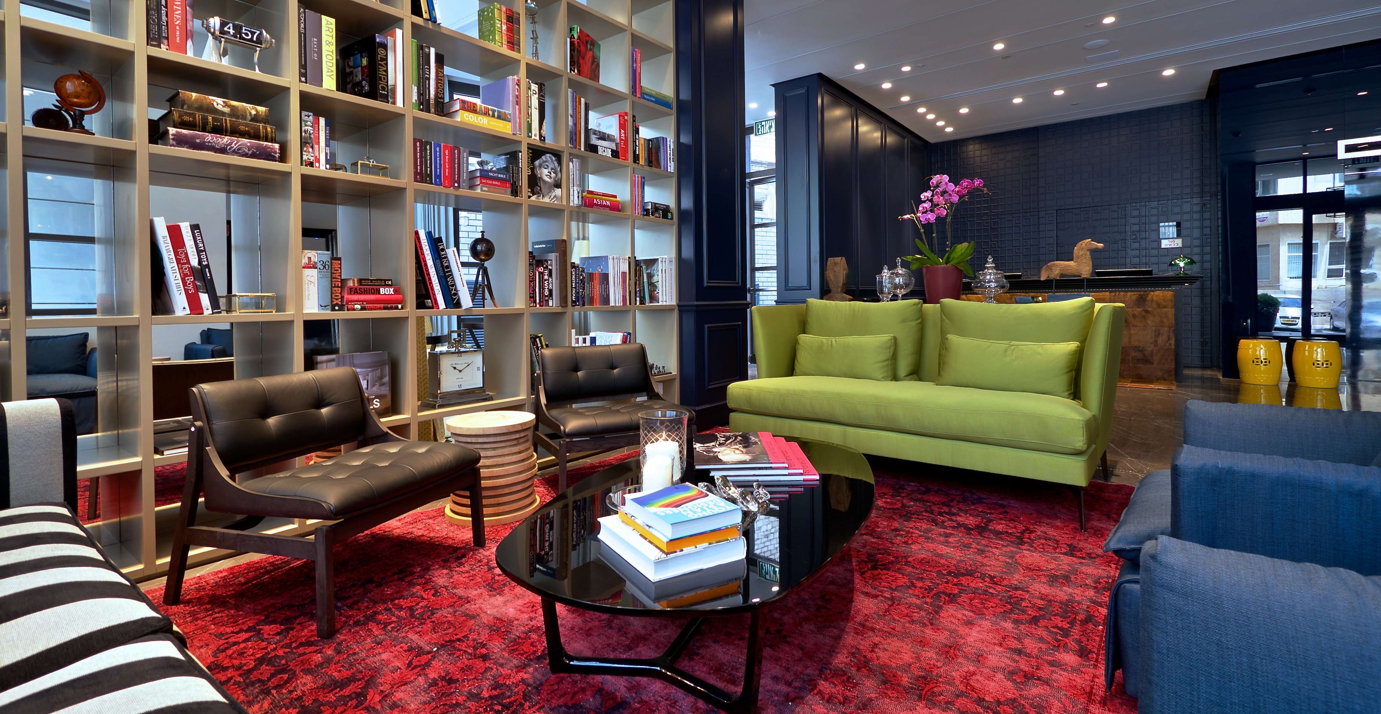 IN TEL AVIV   DIAMOND EXCHANGE-3