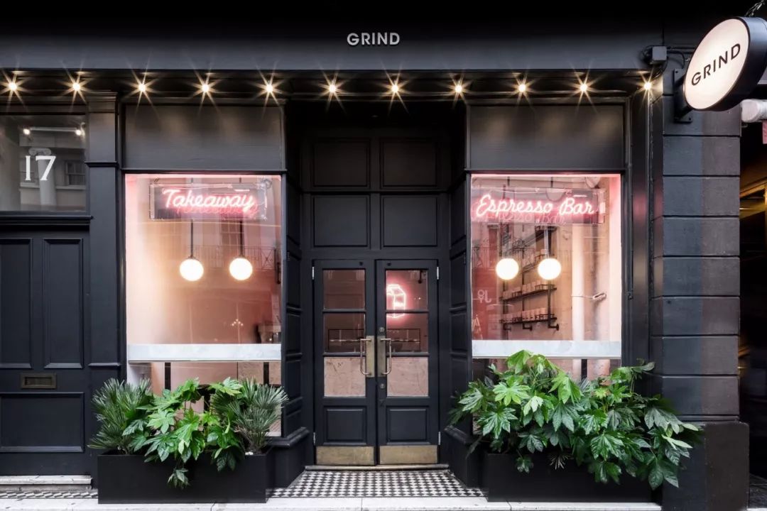 伦敦格林威治 Grind 餐厅 | 历史建筑中的现代粉色梦幻空间-2