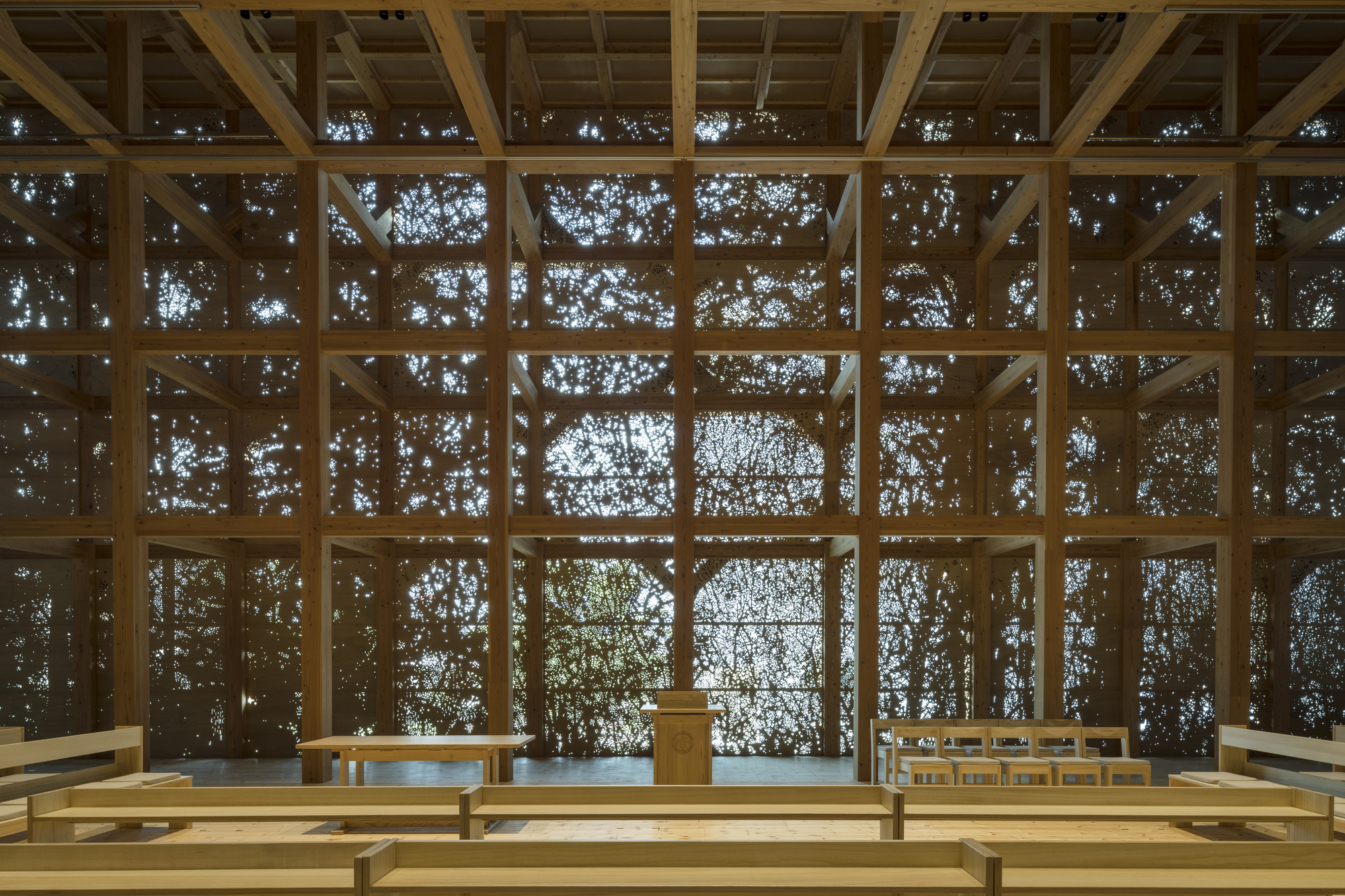 Niijima Gakuen Junior College Hall & Chapel / Tezuka Architects-27