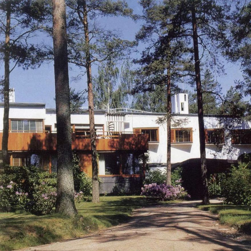 灵活空间与自然共生的现代住宅设计-1