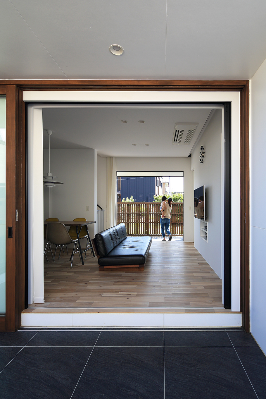 2016 年建成的 House-AKRK 住宅设计-5