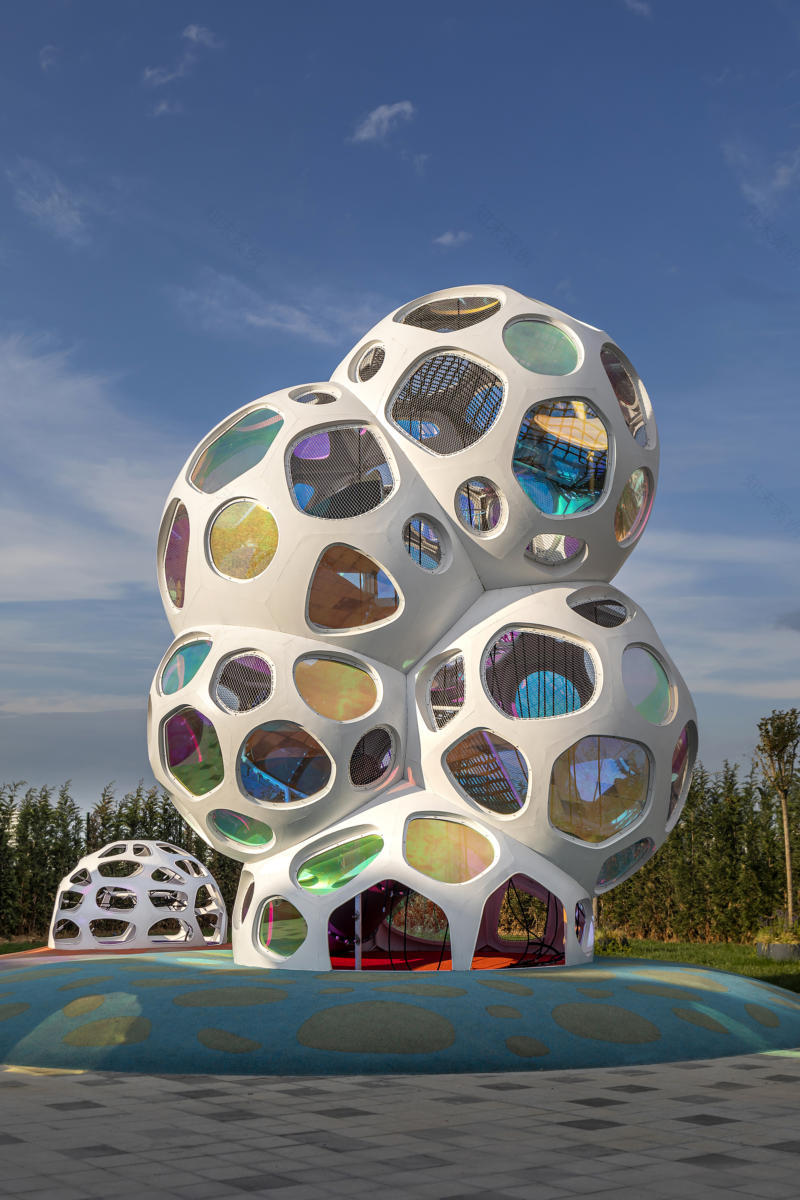 马尔马拉广场云团游戏装置-12