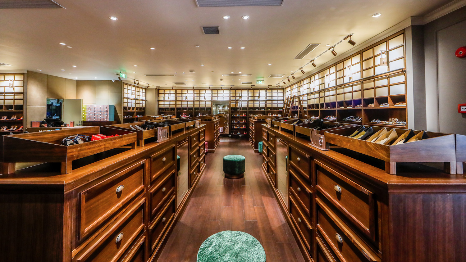 时尚大帝之家 | 上海美罗城 LA RUTA DE VIA 全新形象设计-45