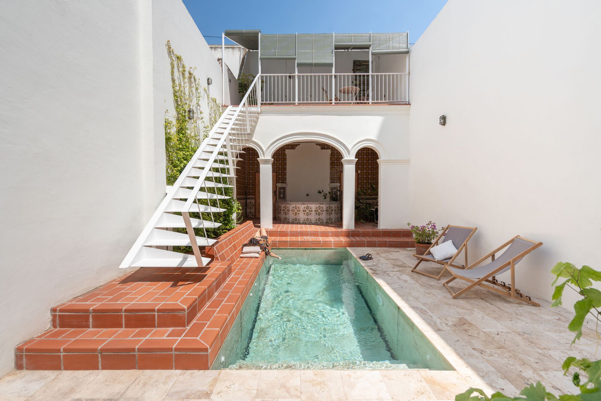 现代主义庭院翻新丨SpainBarcelona-28